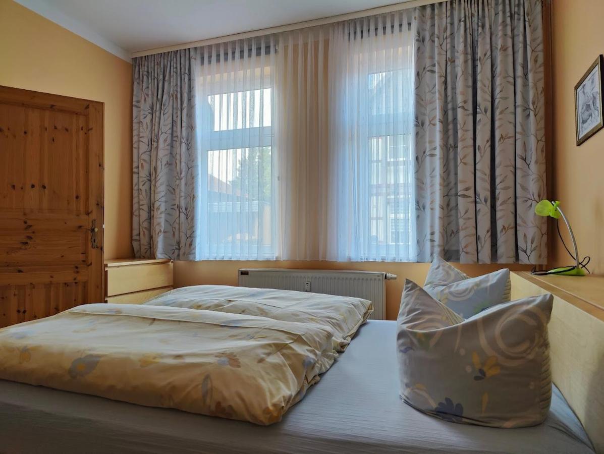 ורניגרוד Ferienwohnung Rustica מראה חיצוני תמונה